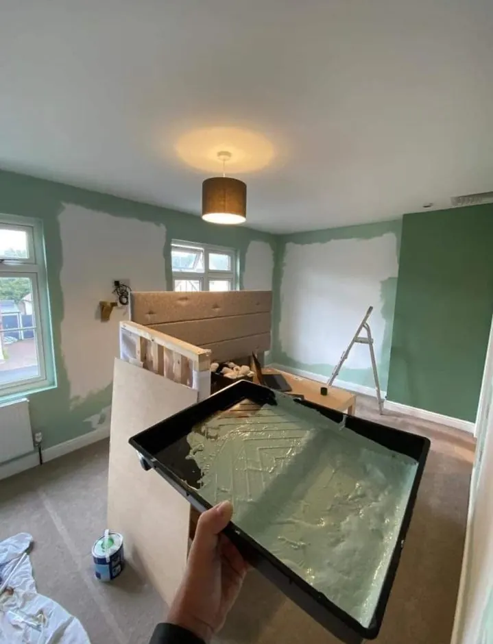 Chambre 2 - Mise en peinture & aménagement